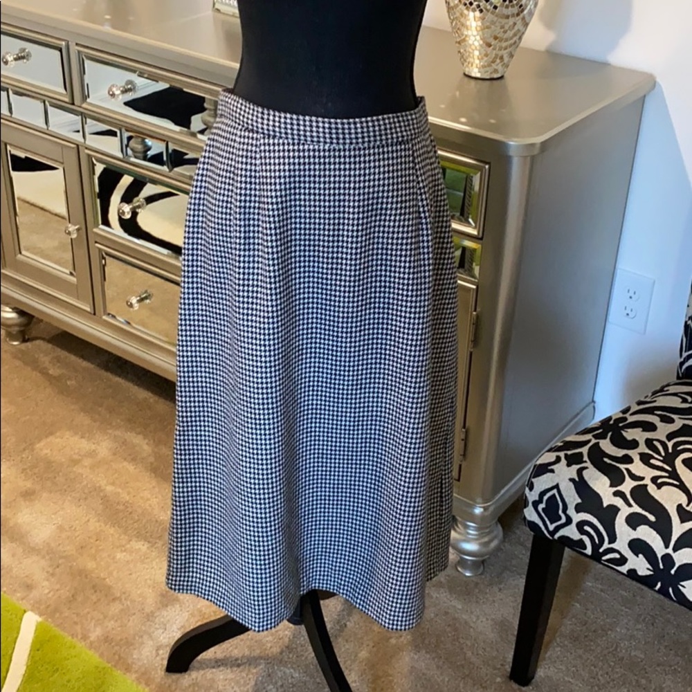 Sag Harbor Houndstooth Skirt